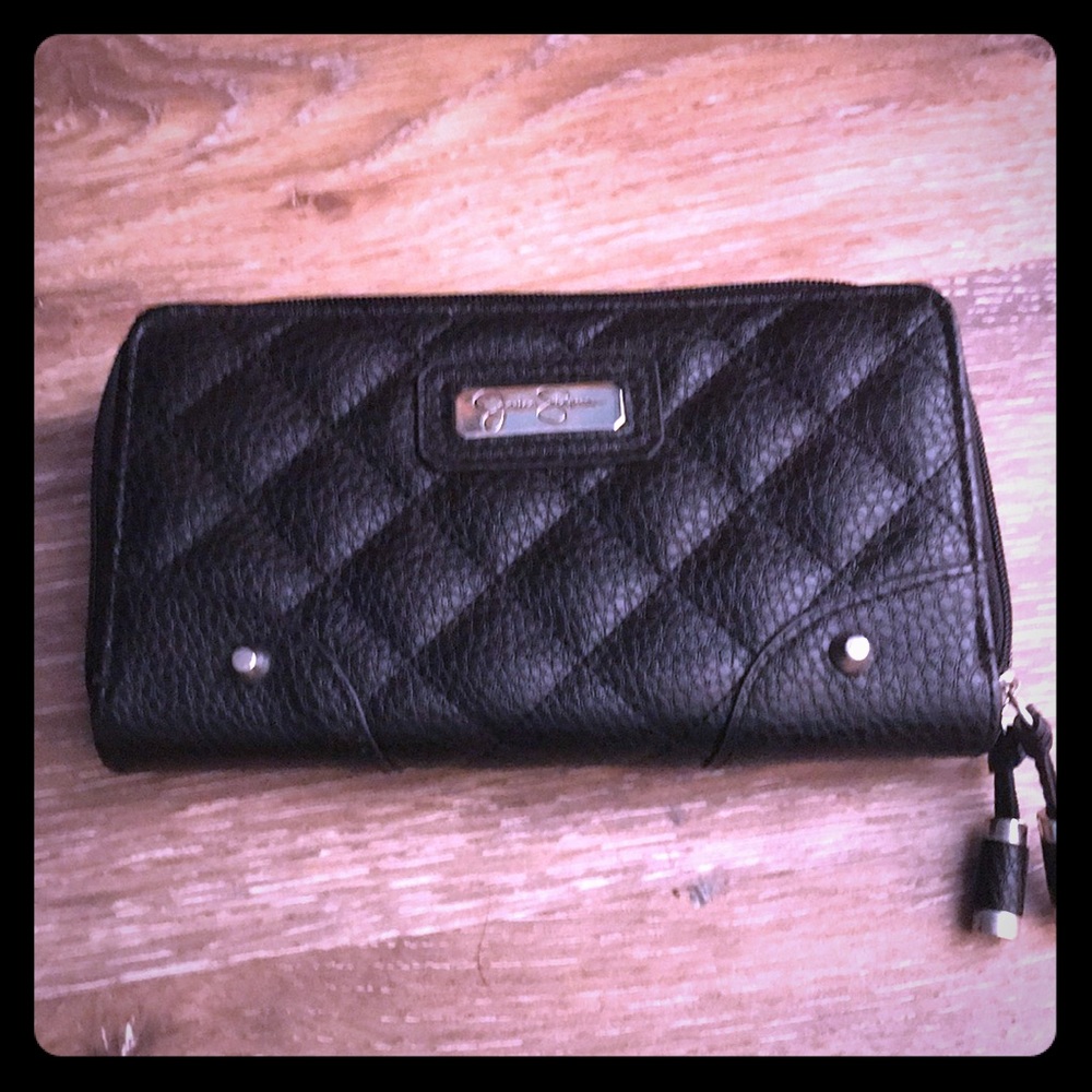 Jessica Simpsons Clutch with Zipper close